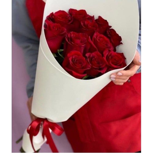 Купить на заказ Букет из 11 красных роз с доставкой в Шахтинске